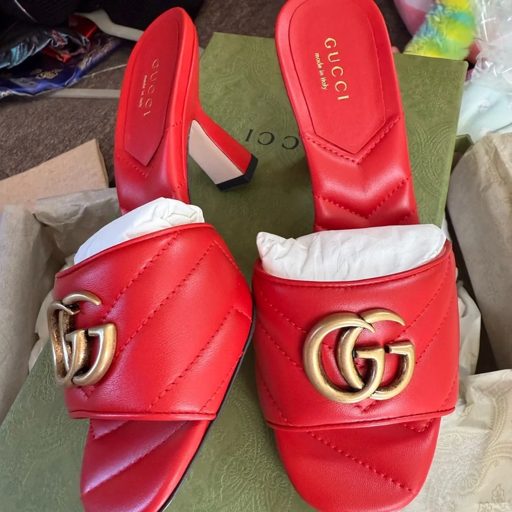 Gucci Red Quilted Leather Slide Sandals with Double G Hardware size 35 - Picture 3 of 13